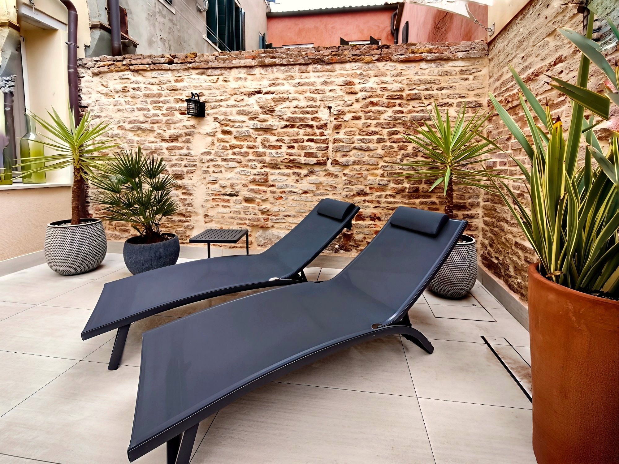 Dimora San Lorenzo courtyard